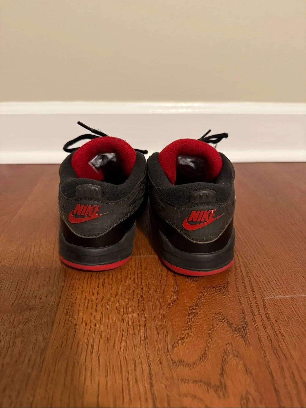 Jordan 4 RM PS Bred Black Varsity Red Kids Size 1Y Sneakers FQ7936-060